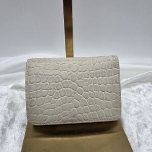 Menaed Elegant Cream Crocodile-Embossed Womens Small Wallet